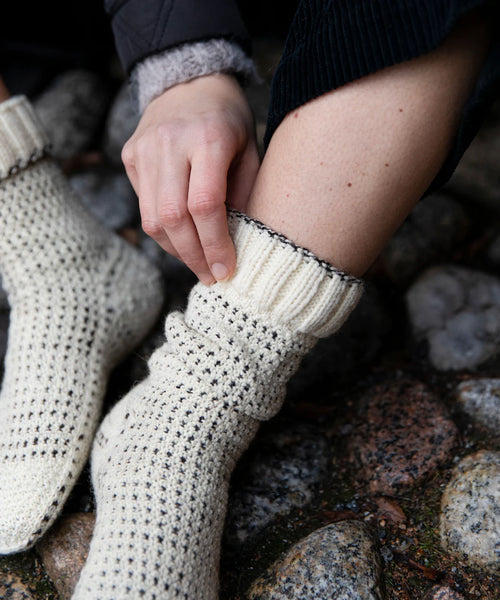 52 Weeks of Socks Volume II - Laine Publishing